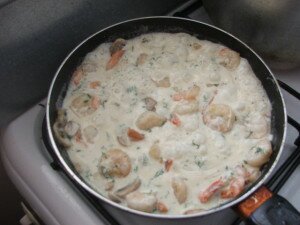Cметанный соус для макарон
